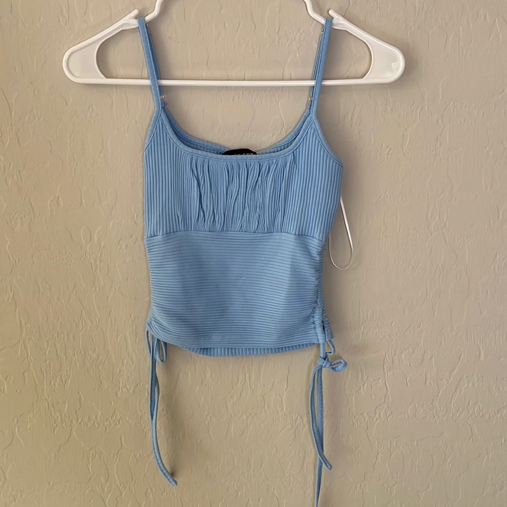 XS new with tags white fox boutique crop top.